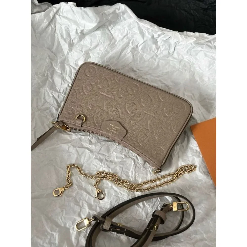 Louis Vuitton Women Pre-Loved Bag Very Good Condition - Picture 2 of 8